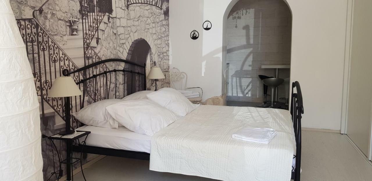 Studio For 2 Adults And 1 Child